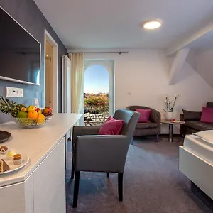 *** Hotel Ebner - Boutique-hotel & Konditorei Germania